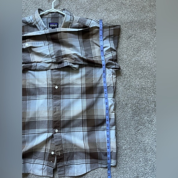 Patagonia Men's Long-Sleeved Fezzman Button Down | Size Large - Picture 11 of 11
